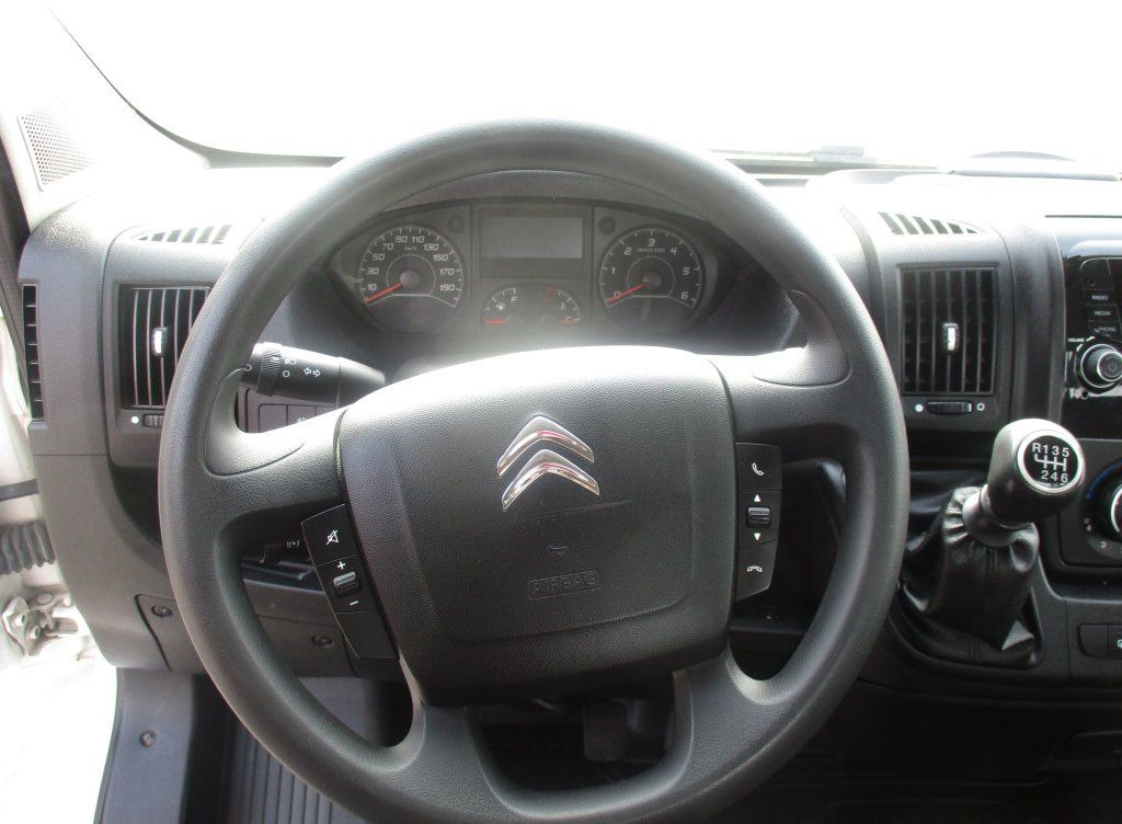 Utilitaire plateau Citroën Jumper  2,0 BlueHDi: photos 14