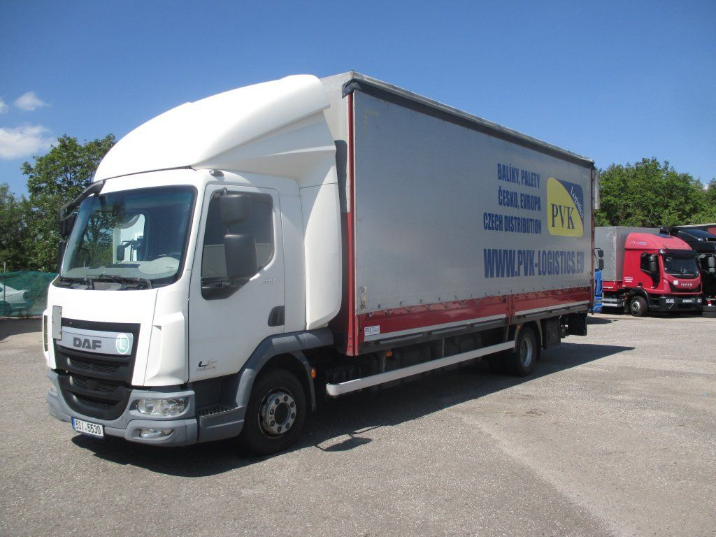 DAF LF 260 - Camion plateau: photos 1 DAF LF 260 - Camion plateau: photos 1