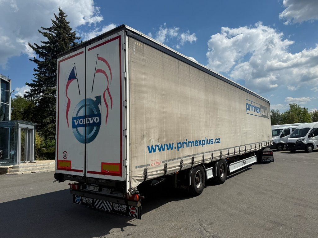 Fliegl MEGA/lowdeck 2xAchsen - Semi-remorque rideaux coulissants: photos 3 Fliegl MEGA/lowdeck 2xAchsen - Semi-remorque rideaux coulissants: photos 3