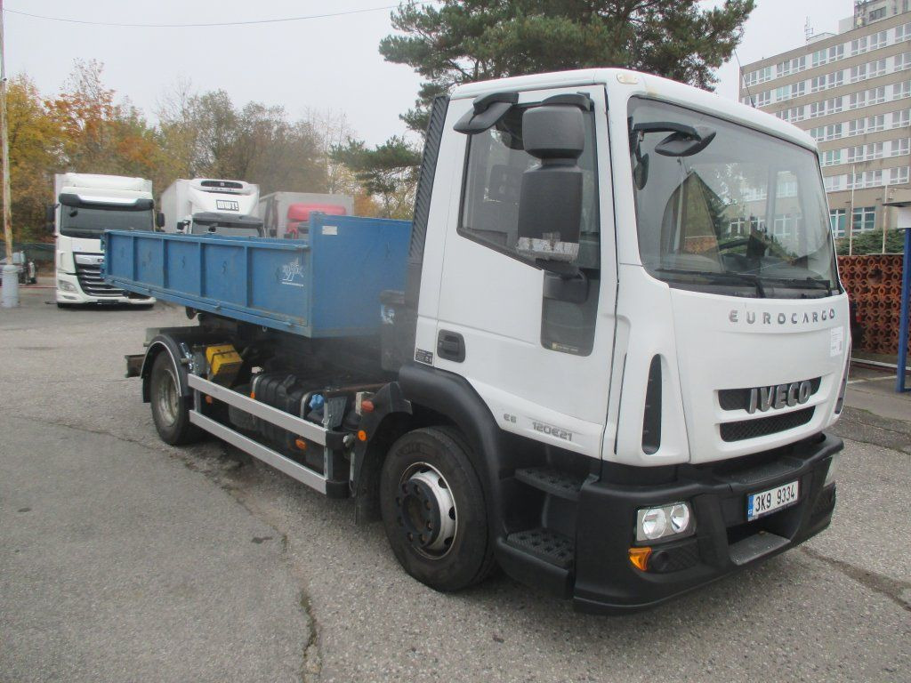 Iveco 120E - Camion ampliroll: photos 3 Iveco 120E - Camion ampliroll: photos 3