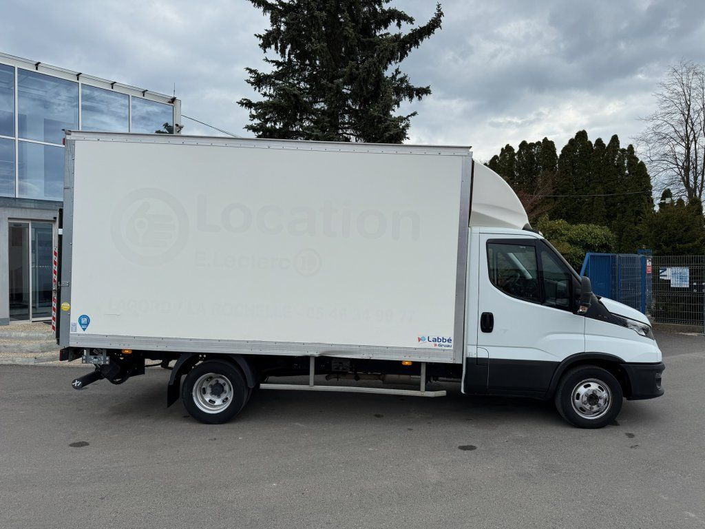 Iveco 35C16 Daily 3,0l - Fourgon grand volume: photos 2 Iveco 35C16 Daily 3,0l - Fourgon grand volume: photos 2