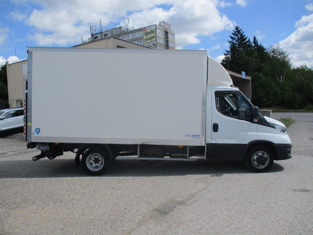 Iveco 35C16 Daily 3,0l - Fourgon grand volume: photos 4 Iveco 35C16 Daily 3,0l - Fourgon grand volume: photos 4