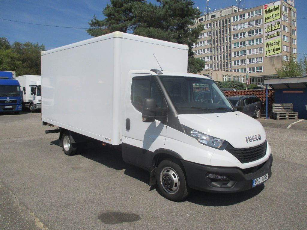 Iveco 35C16 Daily EURO 6 - Fourgon grand volume: photos 3 Iveco 35C16 Daily EURO 6 - Fourgon grand volume: photos 3