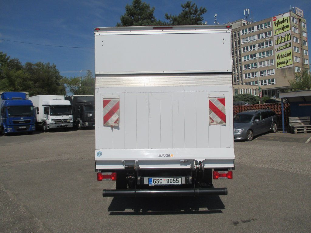 Iveco 35C16 Daily EURO 6 - Fourgon grand volume: photos 5 Iveco 35C16 Daily EURO 6 - Fourgon grand volume: photos 5