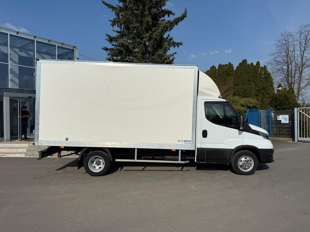 Iveco 35C16 Daily - Fourgon grand volume: photos 3 Iveco 35C16 Daily - Fourgon grand volume: photos 3