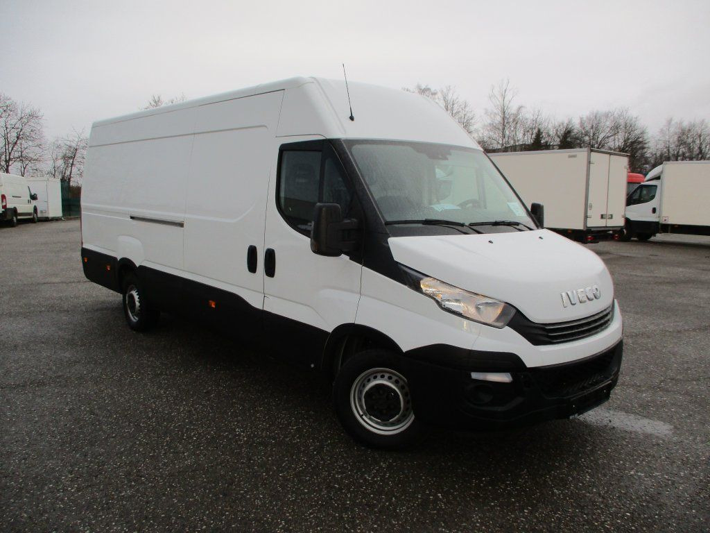 Iveco Daily 35S16 Hi Matic - Fourgon utilitaire: photos 2 Iveco Daily 35S16 Hi Matic - Fourgon utilitaire: photos 2