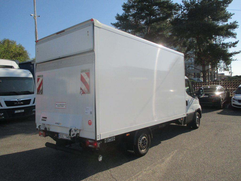 Iveco Daily 35S16 - Fourgon utilitaire: photos 5 Iveco Daily 35S16 - Fourgon utilitaire: photos 5