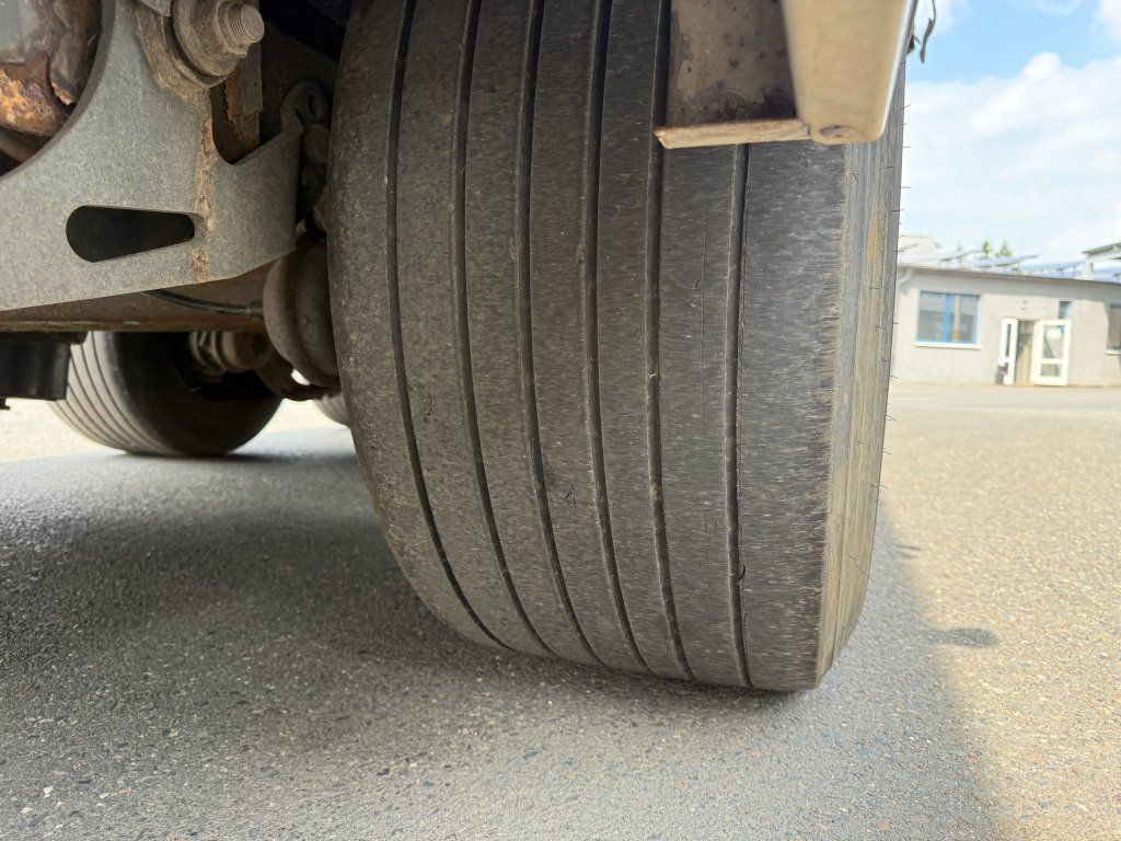 Krone SD MEGA/lowdeck - Semi-remorque rideaux coulissants: photos 5 Krone SD MEGA/lowdeck - Semi-remorque rideaux coulissants: photos 5