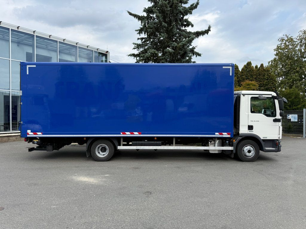 MAN TGL12.220 EURO 6 - Camion fourgon: photos 3 MAN TGL12.220 EURO 6 - Camion fourgon: photos 3