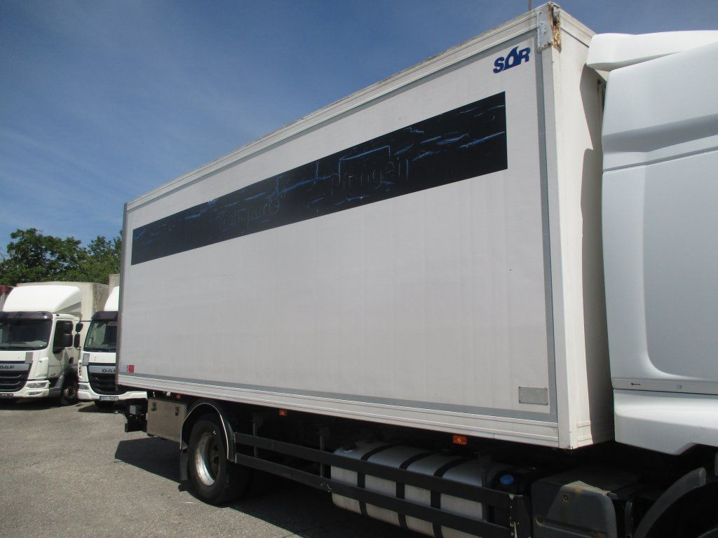 Camion frigorifique Renault Premium 460: photos 7