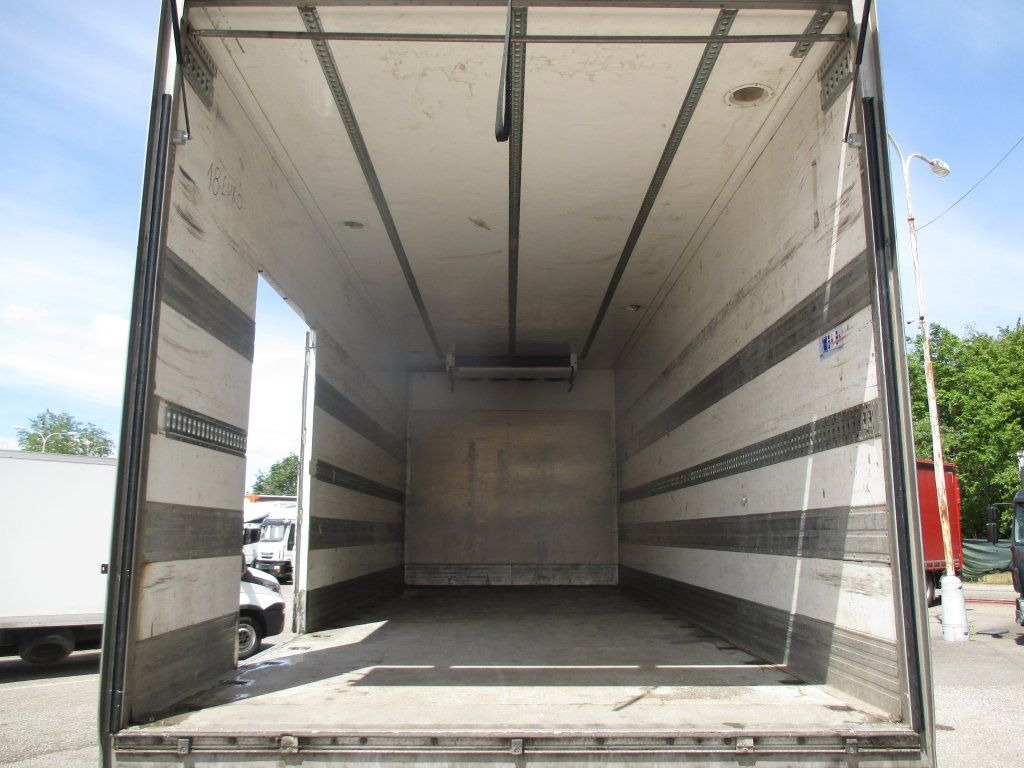 Renault Premium 460 - Camion frigorifique: photos 5 Renault Premium 460 - Camion frigorifique: photos 5