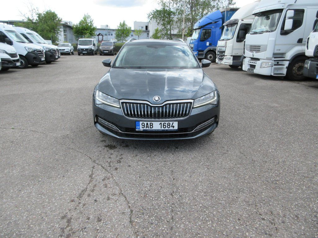 Skoda 2.0 Tdi Style - Voiture break: photos 4 Skoda 2.0 Tdi Style - Voiture break: photos 4