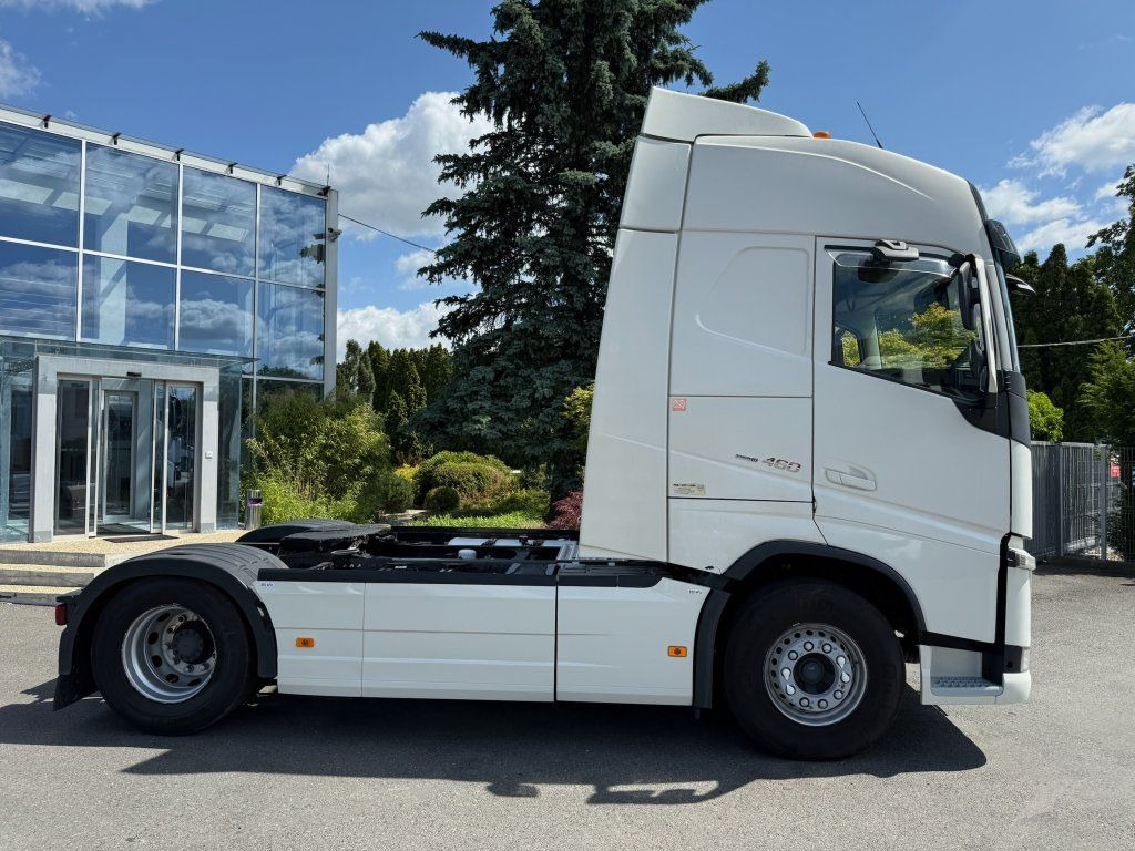 Volvo FH460 EURO 6 ADR - Tracteur routier: photos 3 Volvo FH460 EURO 6 ADR - Tracteur routier: photos 3