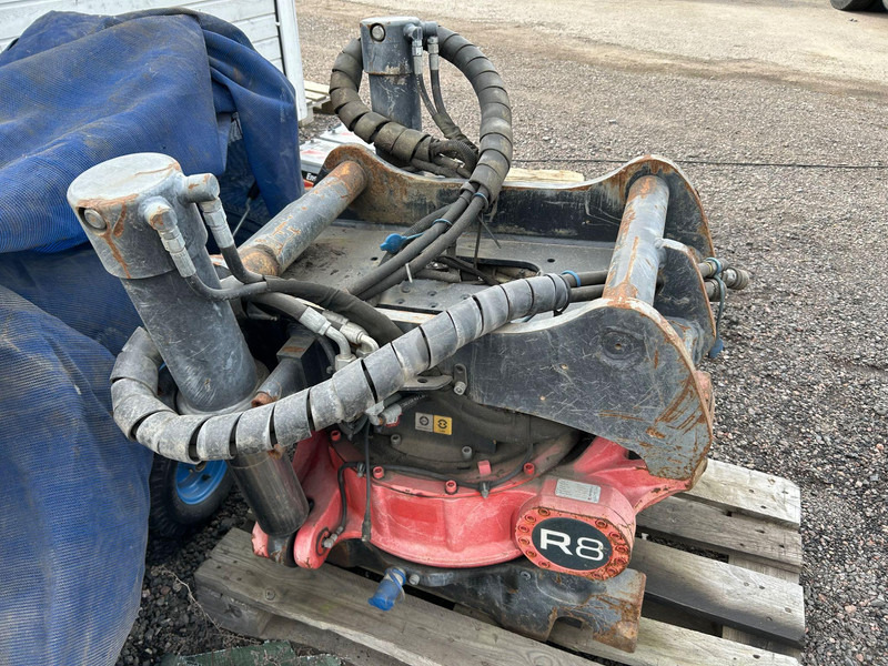 ROTOTILT R8 - Accessoire pour Engins de chantier: photos 5 ROTOTILT R8 - Accessoire pour Engins de chantier: photos 5