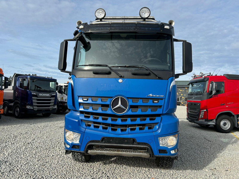 Mercedes-Benz Arocs 3251 8x4 | TULOSSA - Camion benne: photos 2 Mercedes-Benz Arocs 3251 8x4 | TULOSSA - Camion benne: photos 2
