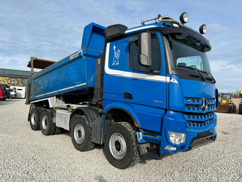 Mercedes-Benz Arocs 3251 8x4 | TULOSSA - Camion benne: photos 3 Mercedes-Benz Arocs 3251 8x4 | TULOSSA - Camion benne: photos 3