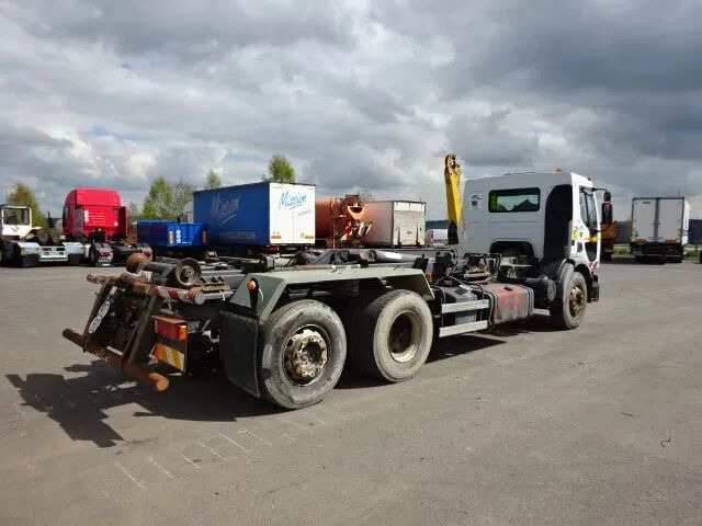 Renault Premium 370 dci - 6x2 - container system - crane/grue - Camion - système de câble: photos 2 Renault Premium 370 dci - 6x2 - container system - crane/grue - Camion - système de câble: photos 2