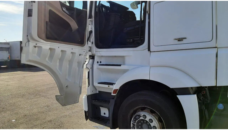 Mercedes-Benz Actros 1845 EEV - Tracteur routier: photos 4 Mercedes-Benz Actros 1845 EEV - Tracteur routier: photos 4