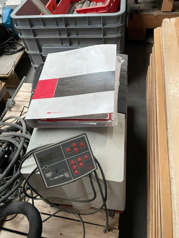 Baumer HHS PreMelter XMelt XM-04-2200 - Relieuse: photos 1 Baumer HHS PreMelter XMelt XM-04-2200 - Relieuse: photos 1