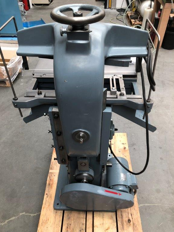 Drinker USM Universal Punching Machine - Machine d'impression: photos 3 Drinker USM Universal Punching Machine - Machine d'impression: photos 3