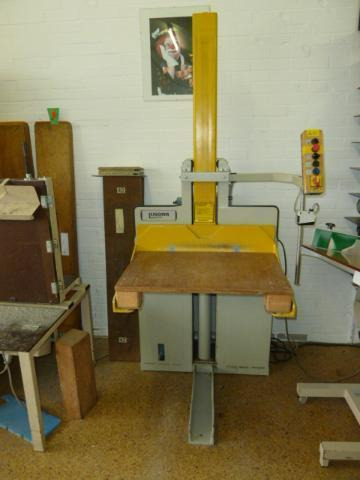 Knorr L 350 pallet lift - Matériel de magasinage: photos 1 Knorr L 350 pallet lift - Matériel de magasinage: photos 1