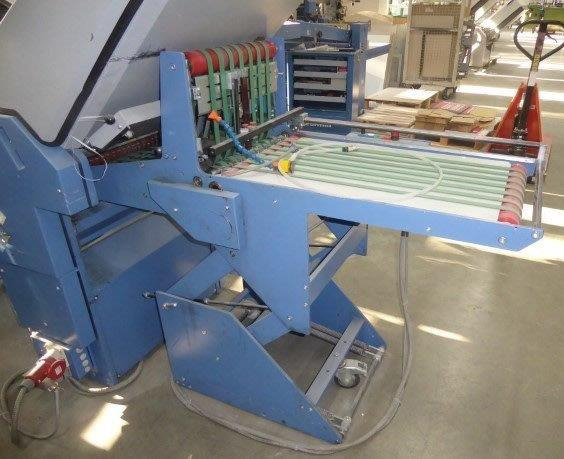 Plieuse de bureau Map folding machine Herzog & Heymann M7.10-35 + M7.4-58 + flat pile feeder MBO F 76 Solo - mobile upright sheet delivery 371: photos 18 Plieuse de bureau Map folding machine Herzog & Heymann M7.10-35 + M7.4-58 + flat pile feeder MBO F 76 Solo - mobile upright sheet delivery 371: photos 18