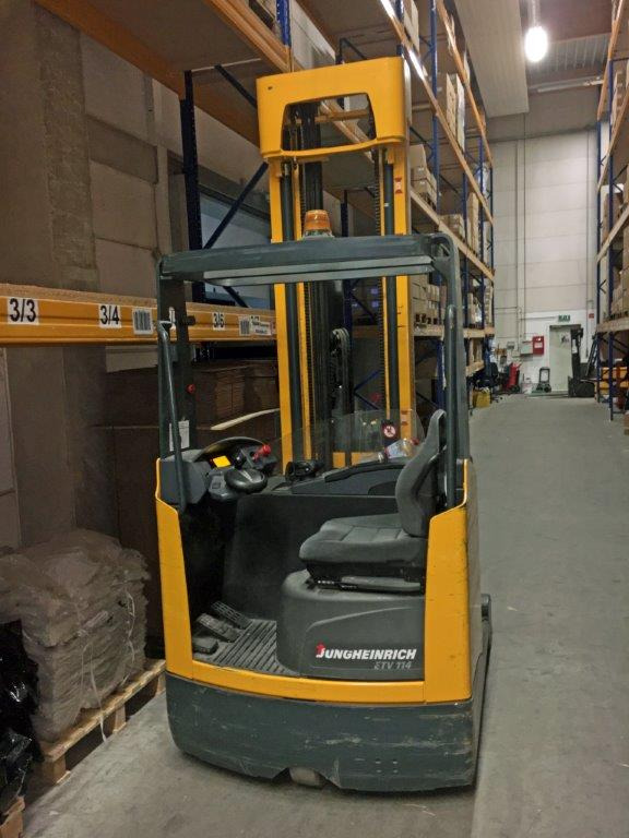 Reach truck Jungheinrich ETV 114 - Chariot à mât rétractable: photos 4 Reach truck Jungheinrich ETV 114 - Chariot à mât rétractable: photos 4