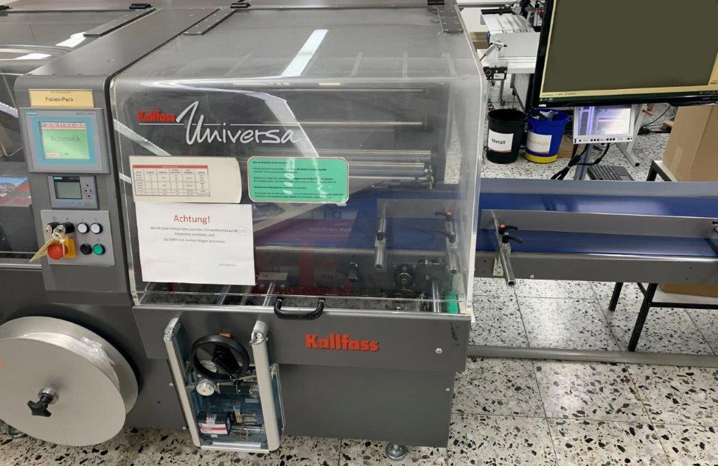 Sealing machine series packer Kallfass Universa EC with shrink tunnel Compact 650 SEC - Machine d'emballage et de conditionnement: photos 3 Sealing machine series packer Kallfass Universa EC with shrink tunnel Compact 650 SEC - Machine d'emballage et de conditionnement: photos 3
