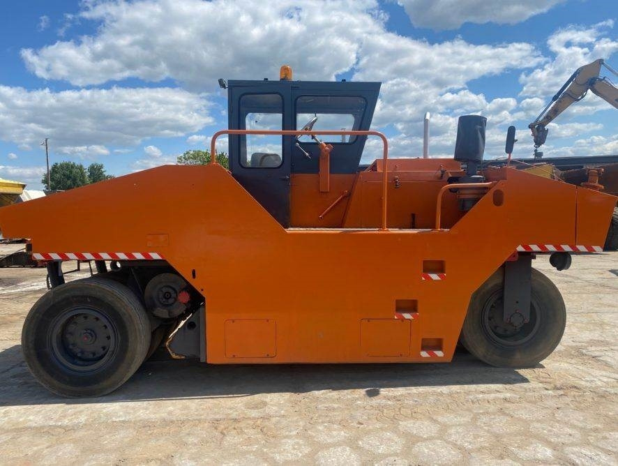 Compacteur à pneus Albaret P3: photos 7