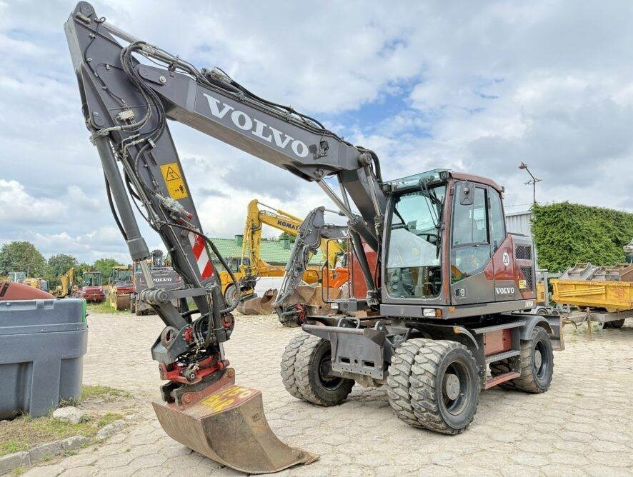 Volvo EWR150E - Pelle sur pneus: photos 3 Volvo EWR150E - Pelle sur pneus: photos 3