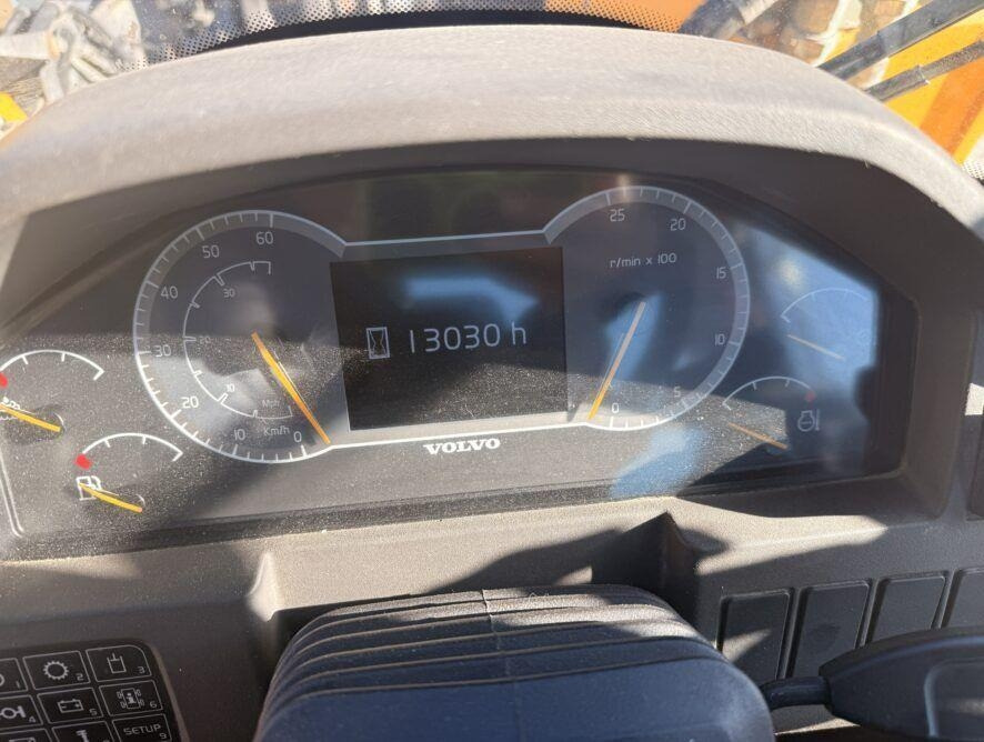 Volvo L110H - Chargeuse sur pneus: photos 3 Volvo L110H - Chargeuse sur pneus: photos 3