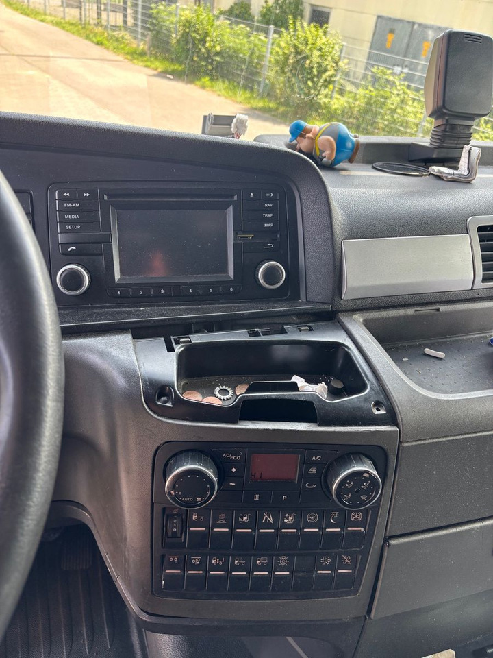 MAN TGX 26.400 Retarder/Lift/ - Camion porte-conteneur/ Caisse mobile: photos 5 MAN TGX 26.400 Retarder/Lift/ - Camion porte-conteneur/ Caisse mobile: photos 5