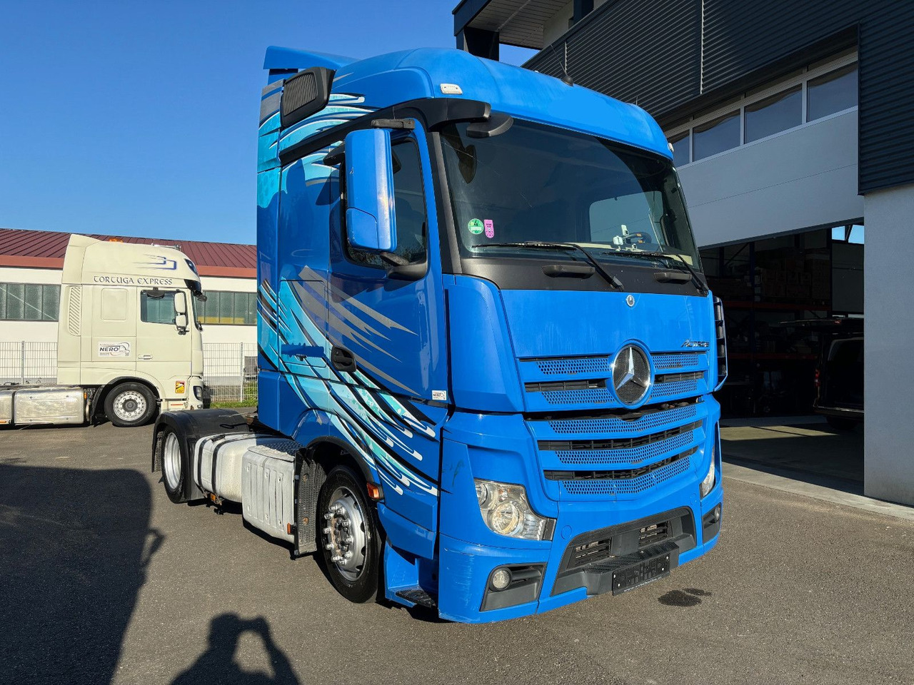Mercedes-Benz 1836 Mercedes-Benz 1836 - Tracteur routier: photos 5 Mercedes-Benz 1836 Mercedes-Benz 1836 - Tracteur routier: photos 5
