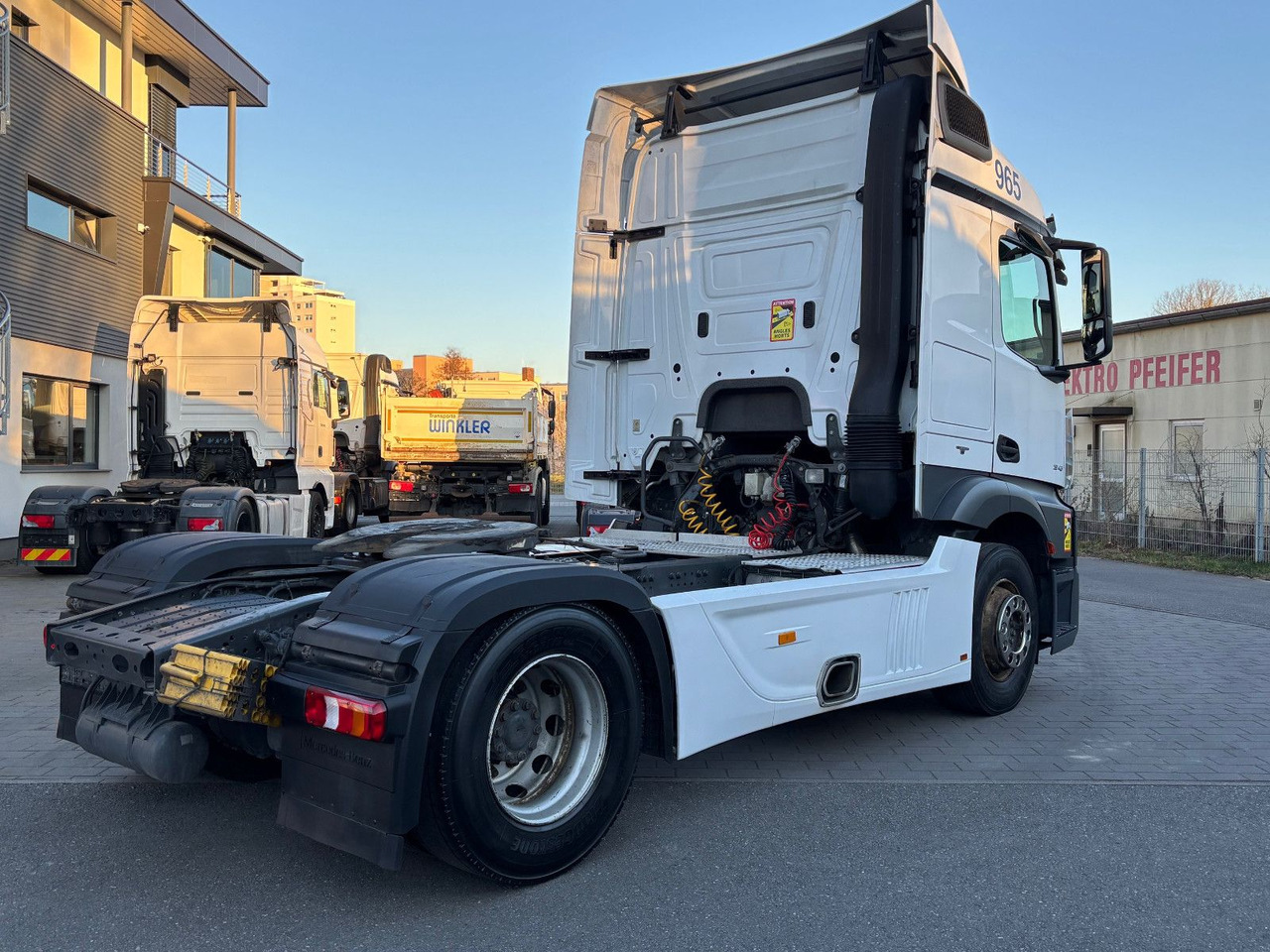 Tracteur routier Mercedes-Benz Actros 1843 1845: photos 8 Tracteur routier Mercedes-Benz Actros 1843 1845: photos 8