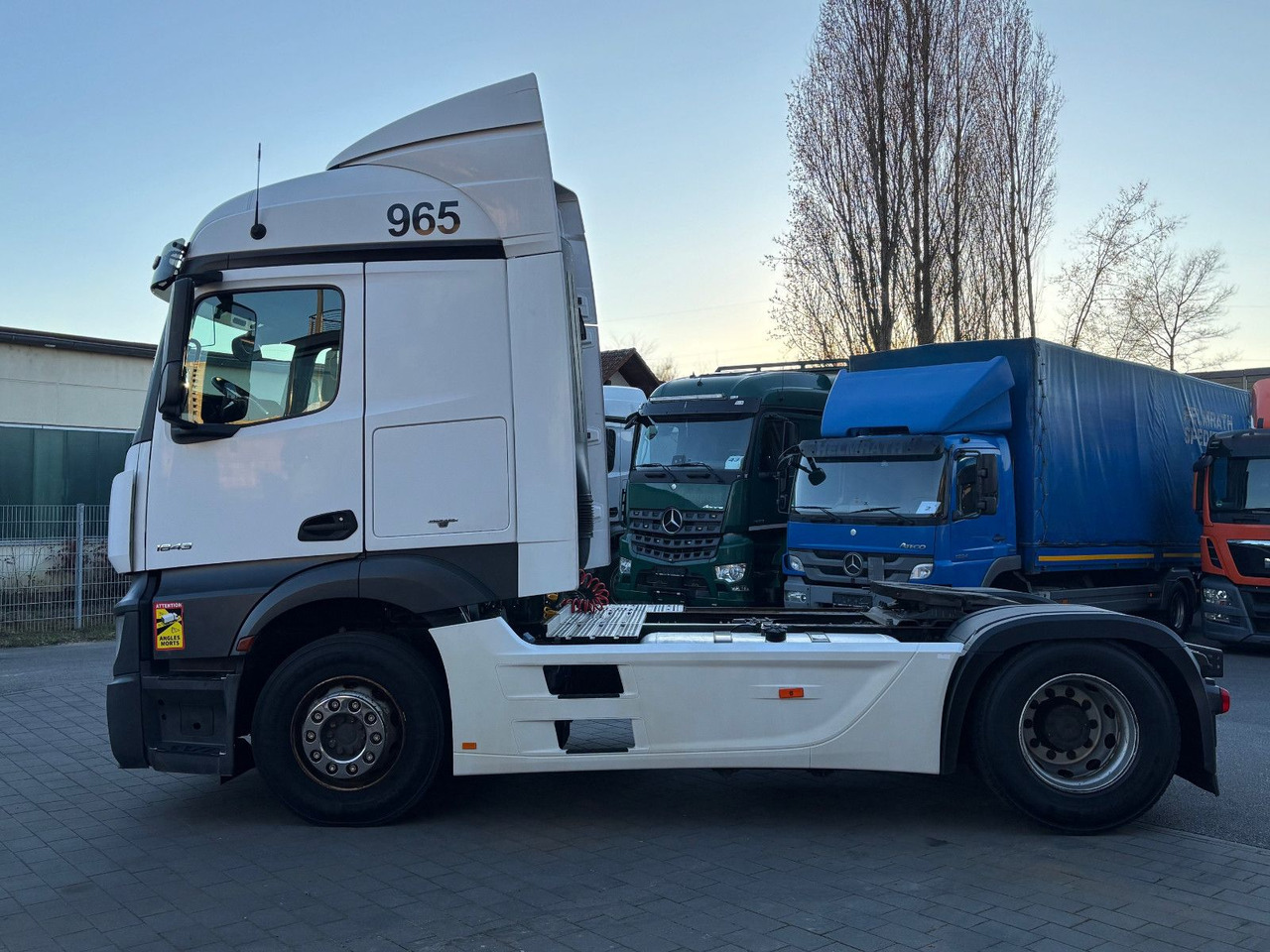 Tracteur routier Mercedes-Benz Actros 1843 1845: photos 10 Tracteur routier Mercedes-Benz Actros 1843 1845: photos 10