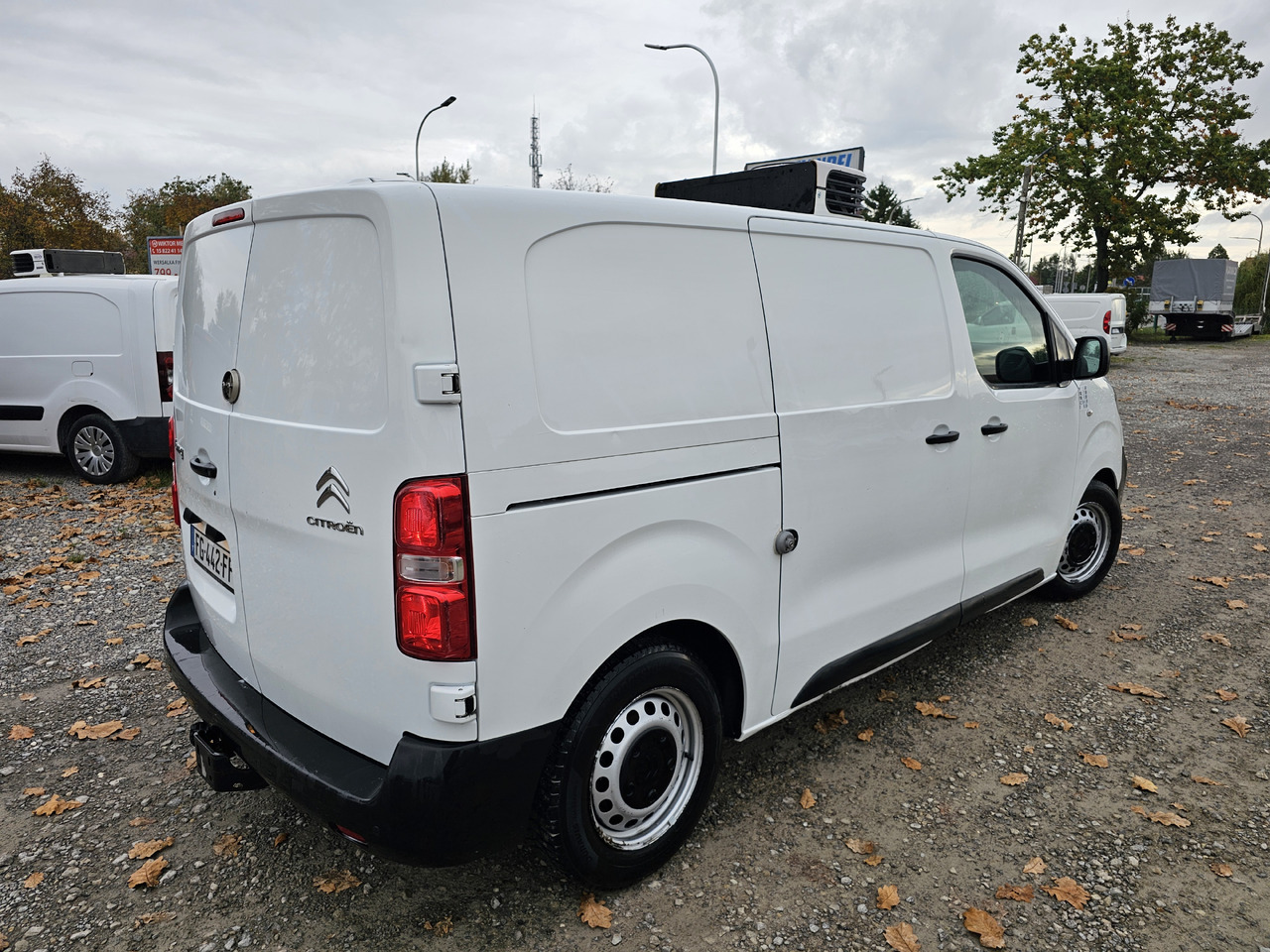 Citroen JUMPY CHLODNIA MROZNIA CARRIER+230V KLIMA NAVI EURO6 - Utilitaire frigorifique: photos 4 Citroen JUMPY CHLODNIA MROZNIA CARRIER+230V KLIMA NAVI EURO6 - Utilitaire frigorifique: photos 4