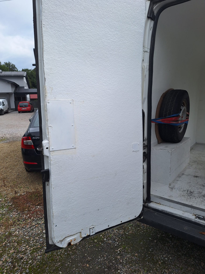 Utilitaire frigorifique RENAULT MASTER 2.3 L3H2 CHLODNIA CARRIER KLIMA EURO5: photos 13 Utilitaire frigorifique RENAULT MASTER 2.3 L3H2 CHLODNIA CARRIER KLIMA EURO5: photos 13