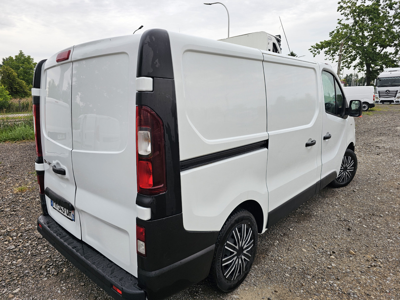 RENAULT TRAFIC CHLODNIA MROZNIA CARRIER+230V KLIMA EURO6 - Utilitaire frigorifique: photos 4 RENAULT TRAFIC CHLODNIA MROZNIA CARRIER+230V KLIMA EURO6 - Utilitaire frigorifique: photos 4