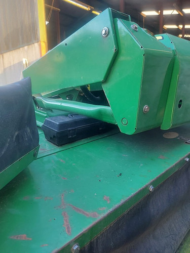 John Deere 131 - Faucheuse: photos 2 John Deere 131 - Faucheuse: photos 2