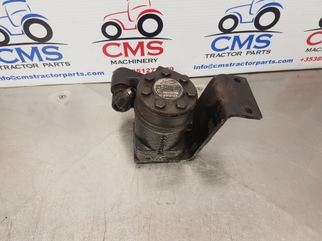 Case 1394, 1294, 1494, 1594 Steering Orbital Unit Parts Only K207419, K201587 - Commande de gouvernail pour Tracteur agricole: photos 3 Case 1394, 1294, 1494, 1594 Steering Orbital Unit Parts Only K207419, K201587 - Commande de gouvernail pour Tracteur agricole: photos 3