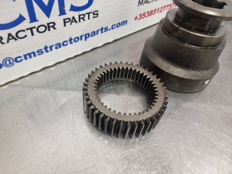 Case 1690, 1594, 1694 Rear Axle Differential Sleeve And Gear K940723, K940722 - Essieu arrière: photos 3 Case 1690, 1594, 1694 Rear Axle Differential Sleeve And Gear K940723, K940722 - Essieu arrière: photos 3