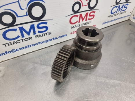 Case 1690, 1594, 1694 Rear Axle Differential Sleeve And Gear K940723, K940722 - Essieu arrière: photos 5 Case 1690, 1594, 1694 Rear Axle Differential Sleeve And Gear K940723, K940722 - Essieu arrière: photos 5