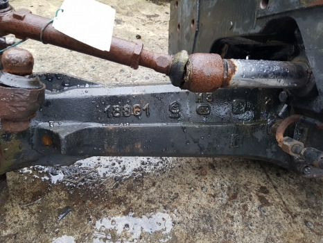 Case 5120, 5130, 5140 Carraro Front Axle Beam, Casting 122945, 1995412c2 - Essieu avant pour Machine agricole: photos 3 Case 5120, 5130, 5140 Carraro Front Axle Beam, Casting 122945, 1995412c2 - Essieu avant pour Machine agricole: photos 3
