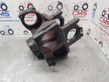 Case 51xx, 52xx, 5140 Carraro Front Axle Differential Housing 18840; 125916 - Différentiel pour Tracteur agricole: photos 3 Case 51xx, 52xx, 5140 Carraro Front Axle Differential Housing 18840; 125916 - Différentiel pour Tracteur agricole: photos 3