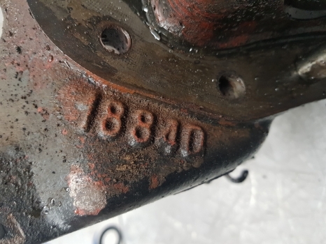 Case 51xx, 52xx, 5140 Carraro Front Axle Differential Housing 18840; 125916 - Différentiel pour Tracteur agricole: photos 5 Case 51xx, 52xx, 5140 Carraro Front Axle Differential Housing 18840; 125916 - Différentiel pour Tracteur agricole: photos 5