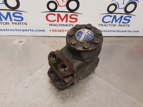 Case David Brown 990, 885 Orbital Motor, Valve K207419, K946083, 150-1051 - Commande de gouvernail pour Tracteur agricole: photos 2 Case David Brown 990, 885 Orbital Motor, Valve K207419, K946083, 150-1051 - Commande de gouvernail pour Tracteur agricole: photos 2