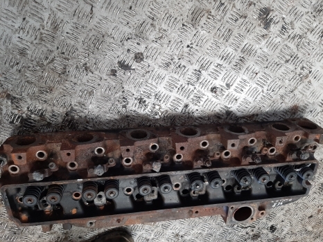 Culasse pour Tracteur agricole Claas Ares 600, 700, 800 Series 836 Engine Cylinder Head 6005021490: photos 6