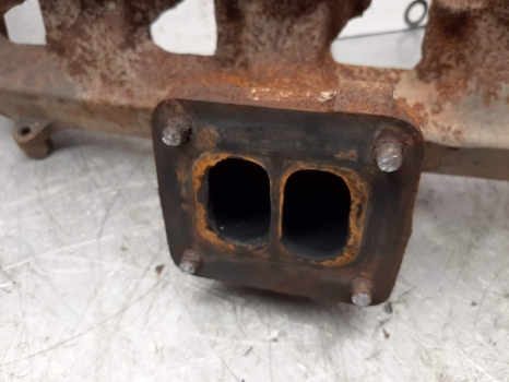 Claas Ares 600, 700, 800 Series 836 Engine Exhaust Manifold 6005021528 - Collecteur d'échappement pour Tracteur agricole: photos 4 Claas Ares 600, 700, 800 Series 836 Engine Exhaust Manifold 6005021528 - Collecteur d'échappement pour Tracteur agricole: photos 4