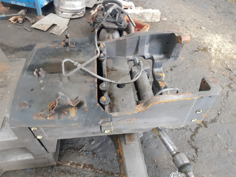 Claas Ares 656rc, Ares 500, 600, 800, Front Axle Support 7700042108, 7700098196 - Essieu avant: photos 2 Claas Ares 656rc, Ares 500, 600, 800, Front Axle Support 7700042108, 7700098196 - Essieu avant: photos 2
