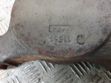 Claas Ares 700, 800 Series Pro Activ 836 Axle Support Bearing Bracket 6000103472 - Essieu et pièces pour Tracteur agricole: photos 2 Claas Ares 700, 800 Series Pro Activ 836 Axle Support Bearing Bracket 6000103472 - Essieu et pièces pour Tracteur agricole: photos 2